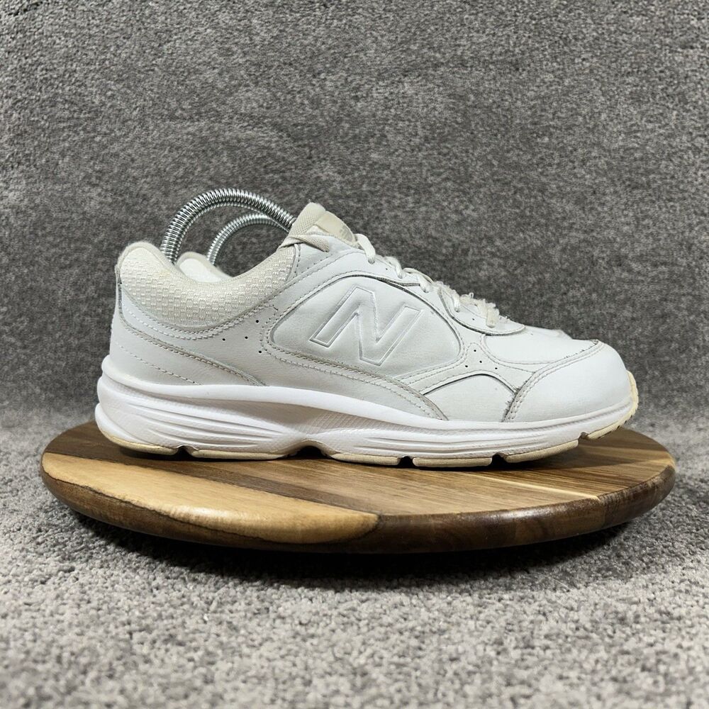 New Balance 405 WW405SX2 Women’s Size 9 Triple White Athletic Walking Shoes Used